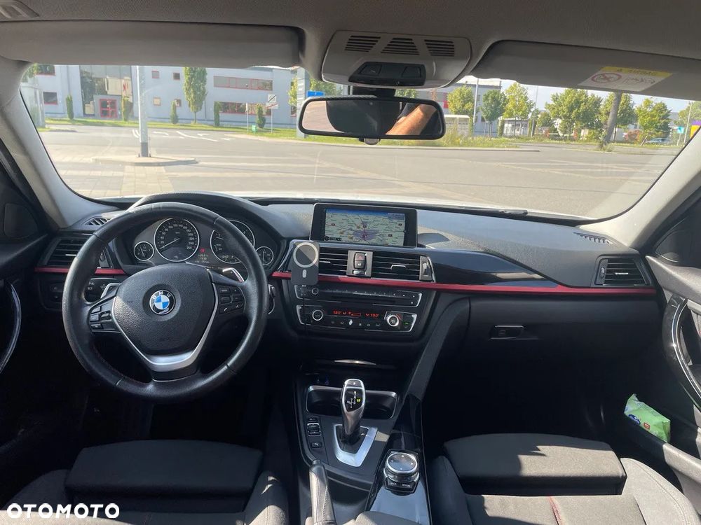 BMW Seria 3 325d Sport - 7