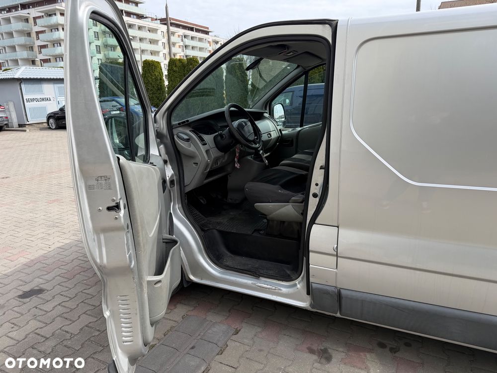 Renault Trafic - 8