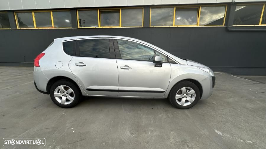 Peugeot 3008 1.6 e-HDi Active CMP6 - 4