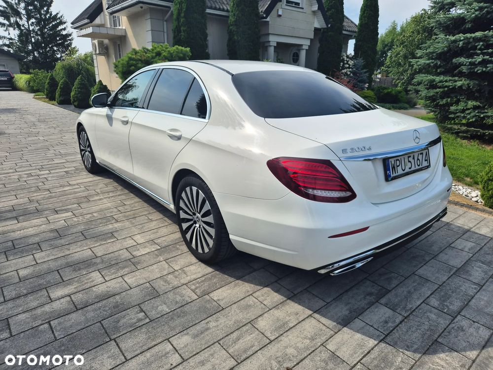 Mercedes-Benz Klasa E 200 d 9G-TRONIC - 2