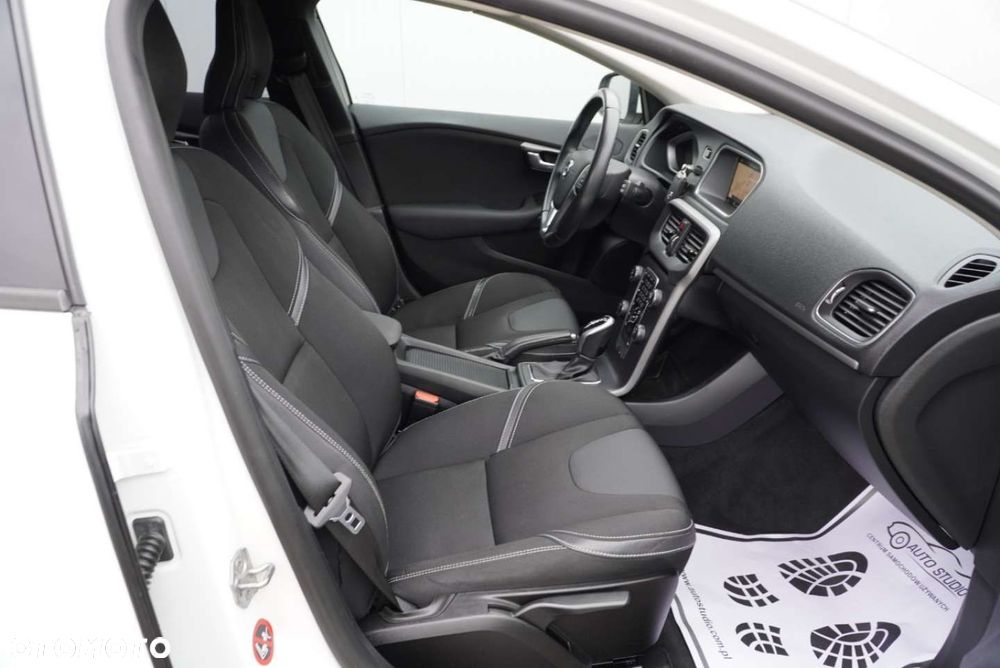 Volvo V40 T2 Geartronic Momentum - 6