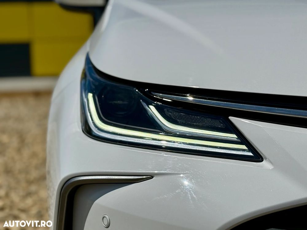 Toyota Corolla 1.8 HSD Business - 3