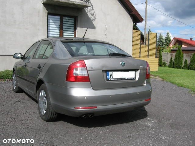 Skoda Octavia 1.6 Ambiente EU5 - 5