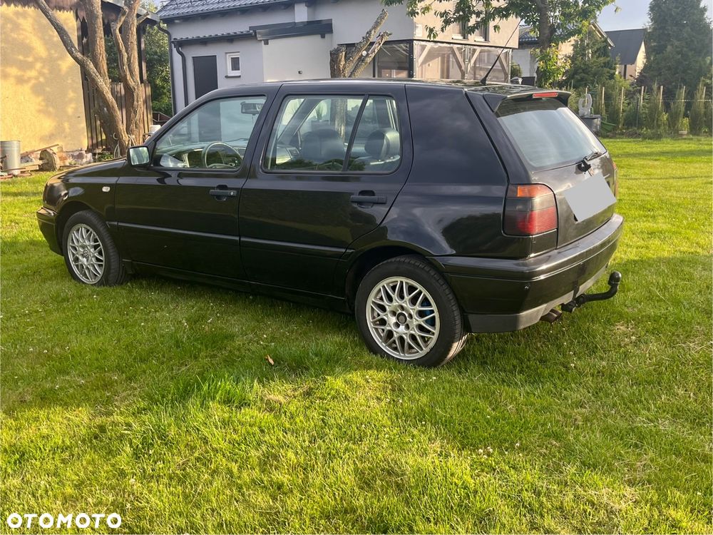 Volkswagen Golf 2.9 Syncro VR6 Highline - 6