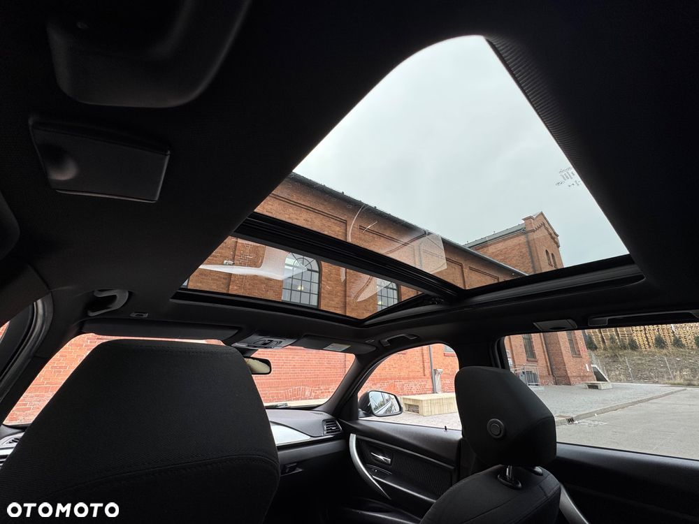 BMW Seria 3 318d - 18