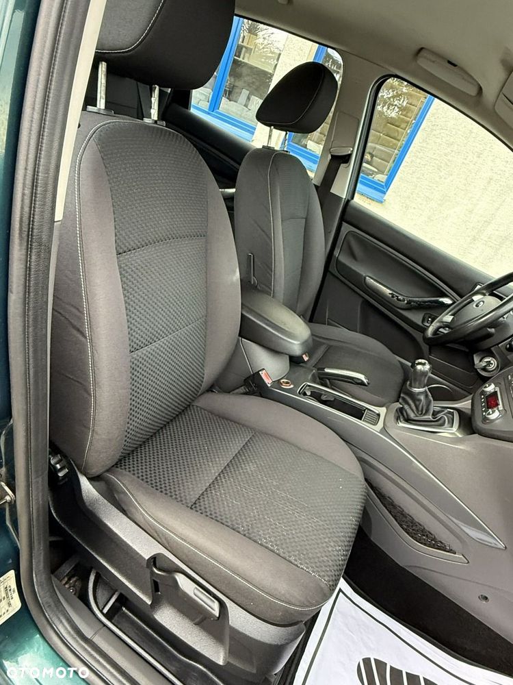 Ford C-MAX - 15