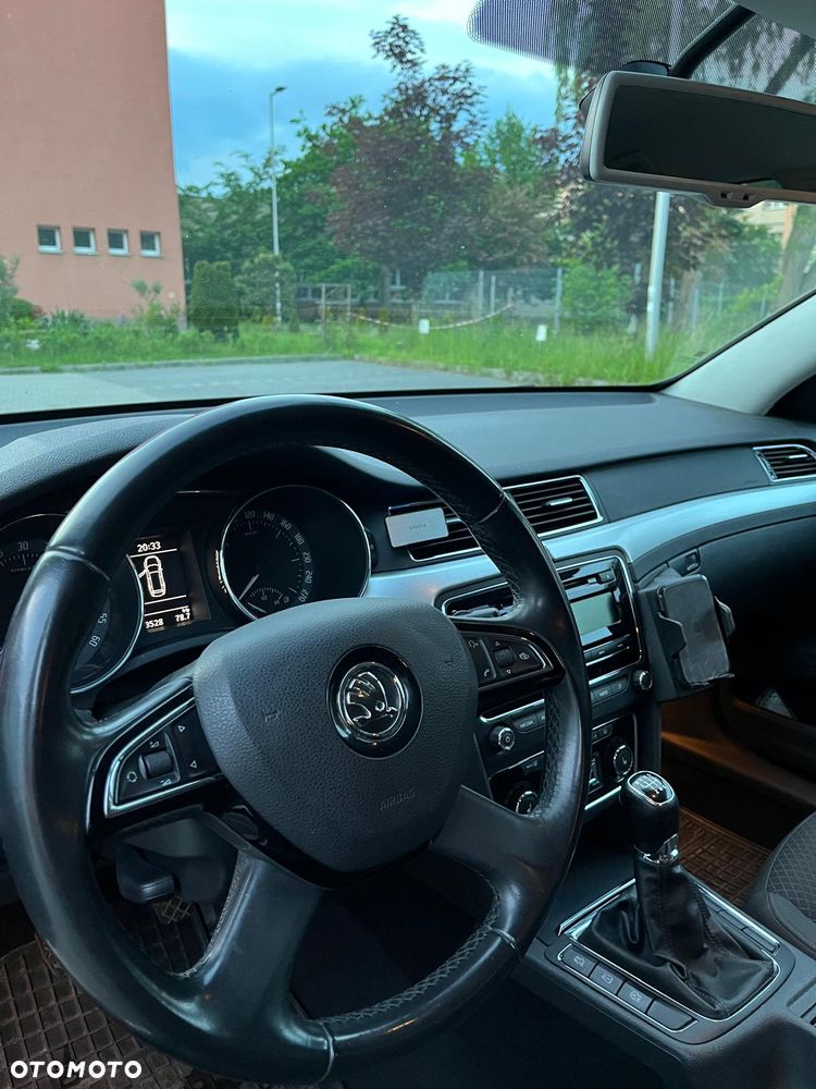 Skoda Superb 2.0 TDI Ambition - 9