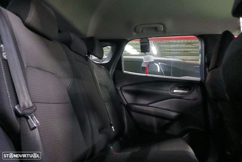 Nissan Qashqai 1.3 DIG-T N-Connecta Xtronic - 13