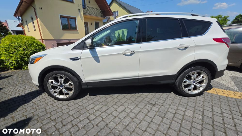 Ford Escape 2.0 EcoBoost AWD Titanium - 18