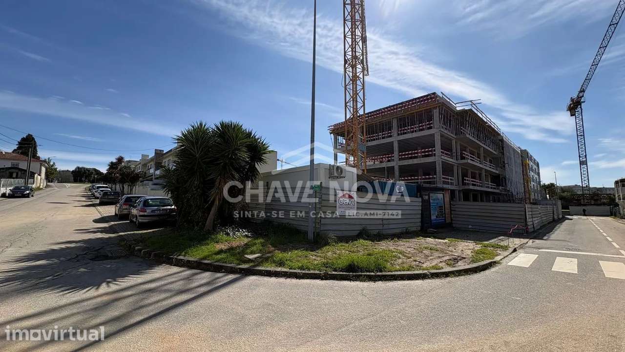Apartamento T2 ao nível do 1º andar virado a Nascente! - Grande imagem: 4/25