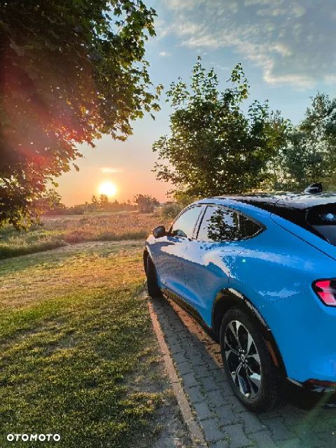 Ford Mustang Mach-E 98kWh AWD Premium - 2