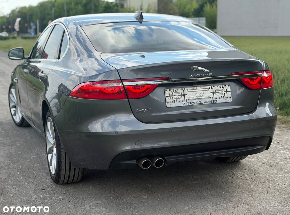 Jaguar XF 2.0 i4D Portfolio - 4