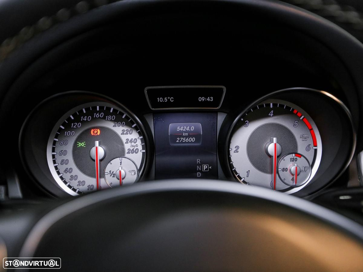Mercedes-Benz CLA 200 - 13
