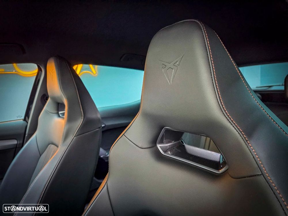 Cupra Formentor 1.4 e-Hybrid DSG VZ - 45