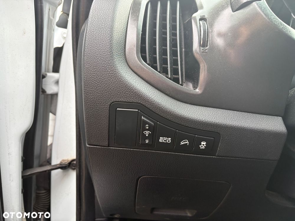 Kia Sportage 2.0 CRDI L - 4
