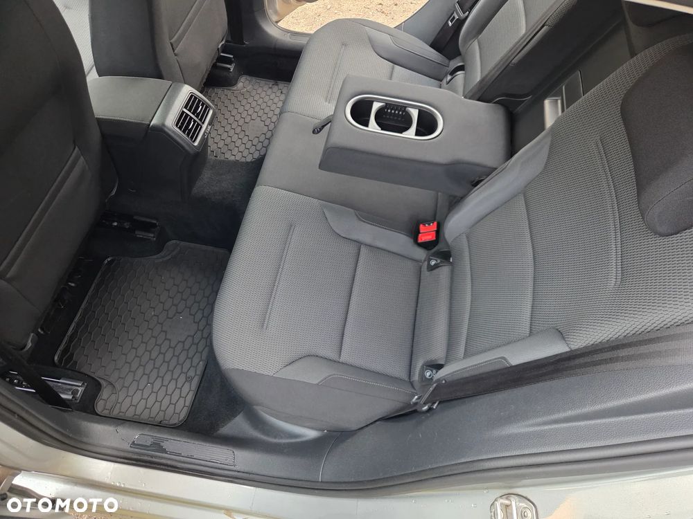 Volkswagen Golf 1.4 TSI BMT Comfortline - 29