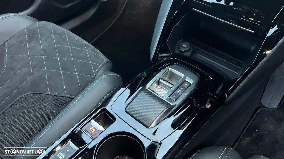 Peugeot e-2008 50 kWh GT - 10