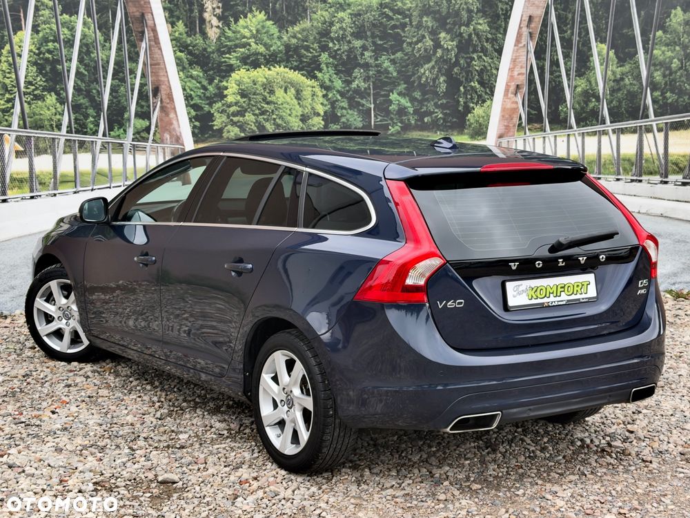 Volvo V60 D5 AWD Geartronic - 18