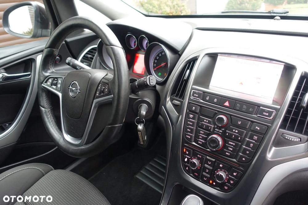 Opel Astra 1.6 Turbo Sports Tourer Automatik - 14