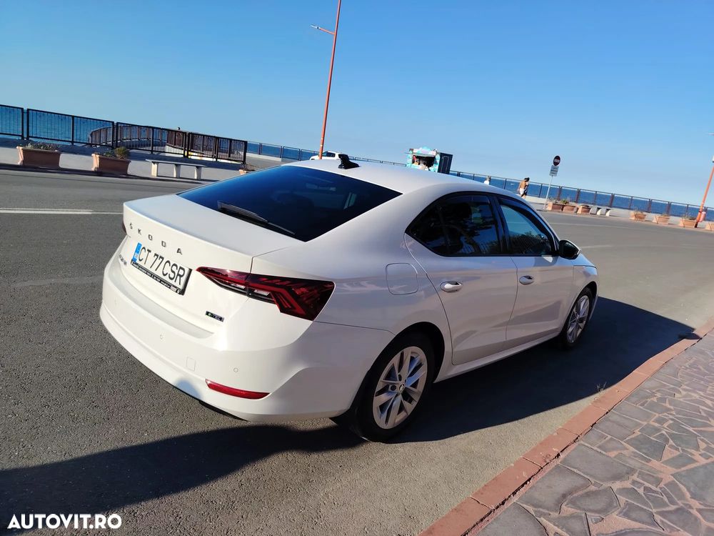 Skoda Octavia 1.5 TSI DSG MHEV Style - 9