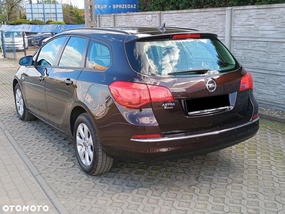 Opel Astra 1.4 Turbo Edition Sport - 2