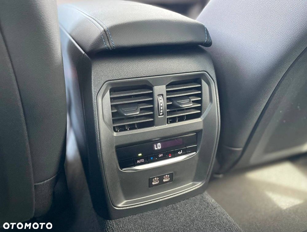 BMW Seria 3 - 35