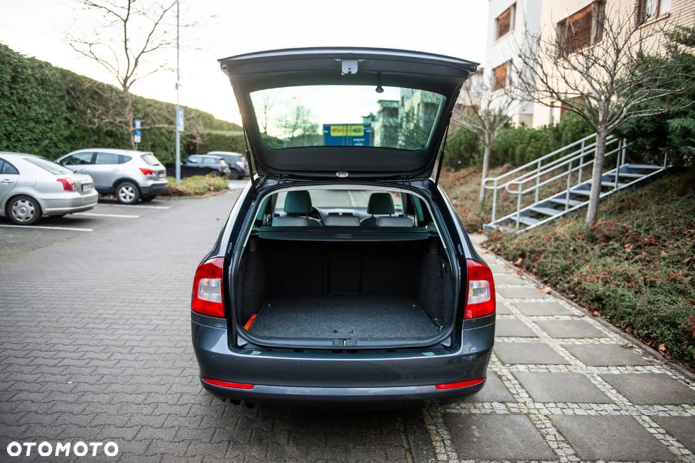 Skoda Octavia 1.8 TSI DSG Laurin & Klement - 6