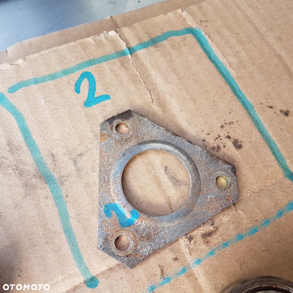 obudowa korpus mocowanie cewka diody wirnik szczotki z alternator fiat 126p maluch st fl el - 31