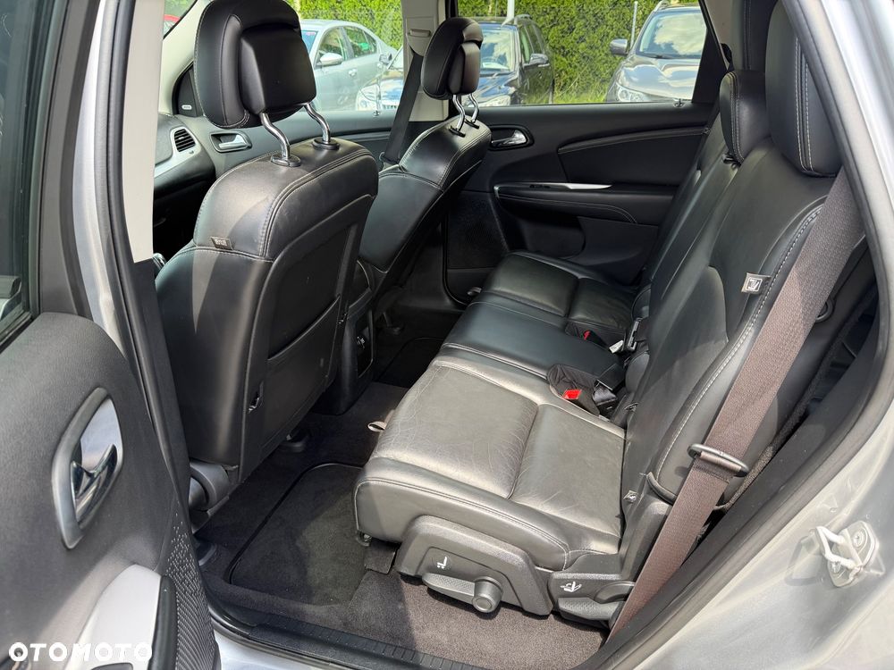 Fiat Freemont 2.0 Multijet 16V DPF Automatik Allrad Lounge - 24