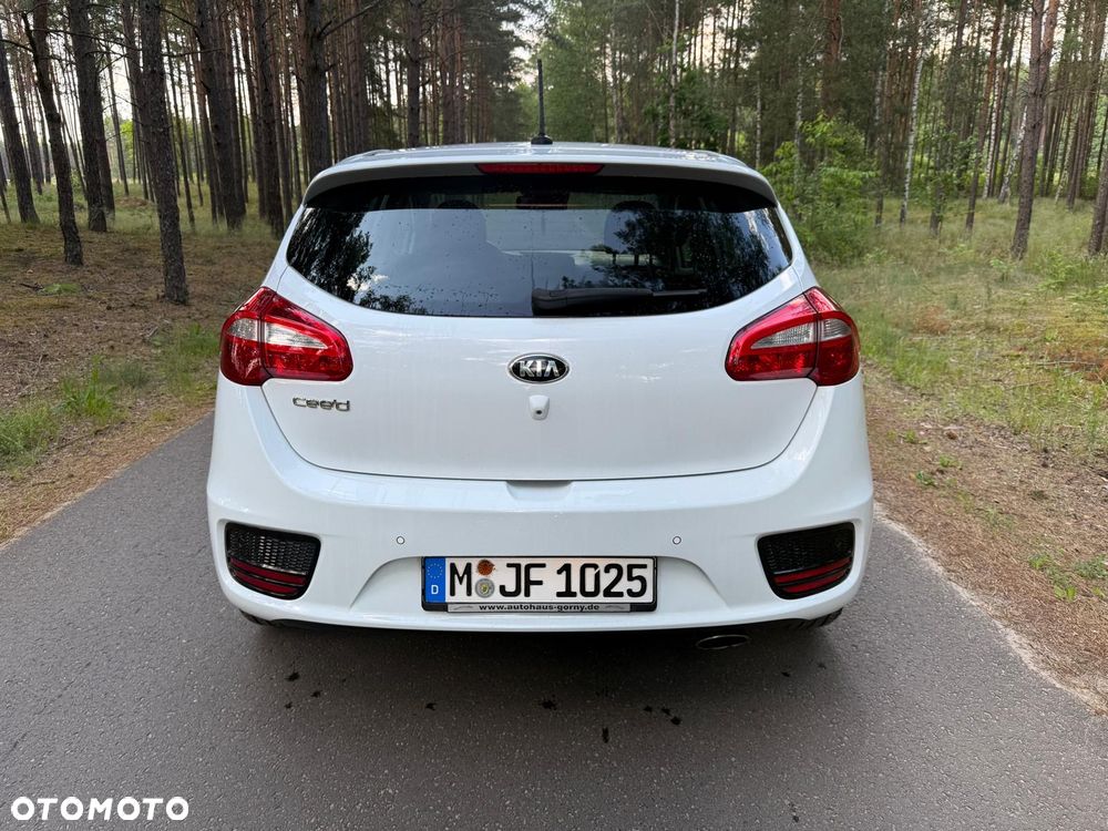 Kia Ceed 1.6 GDI DCT Platinum Edition - 5