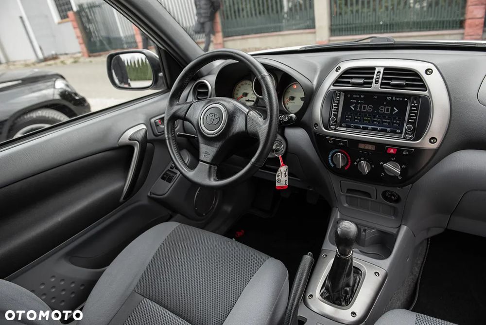 Toyota RAV4 4x4 Sol - 15