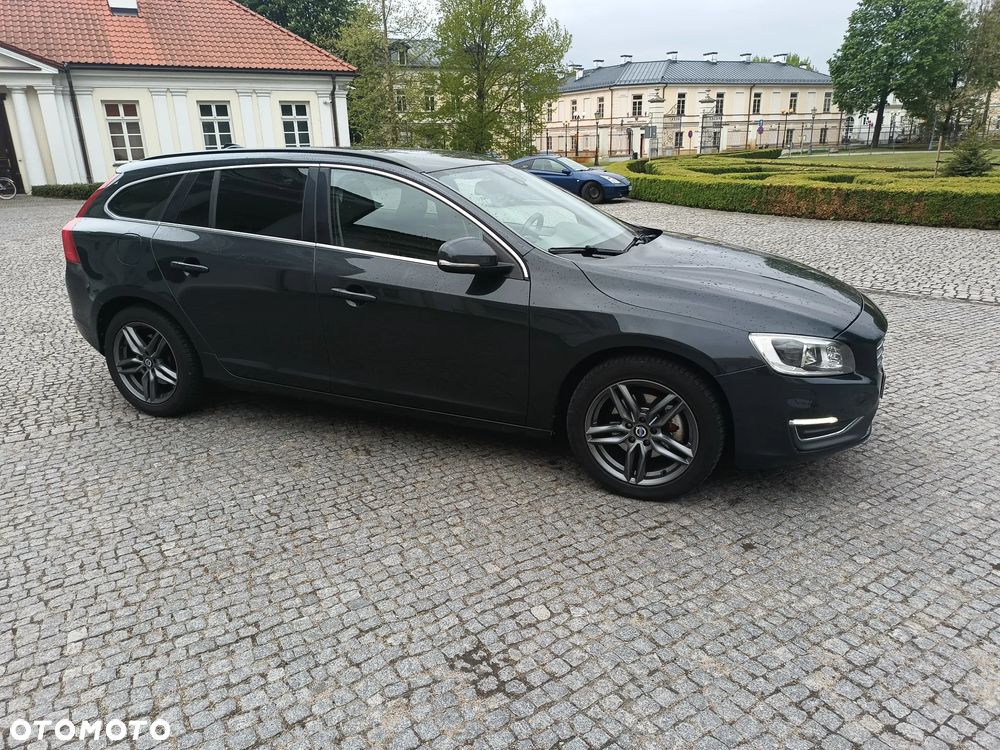 Volvo V60 D3 Edition - 17