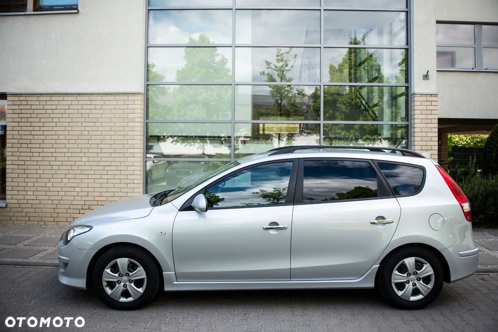 Hyundai i30 1.6 CRDi Premium - 28