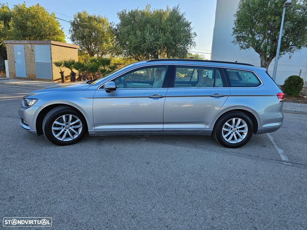 VW Passat Variant 2.0 TDI Confortline - 10