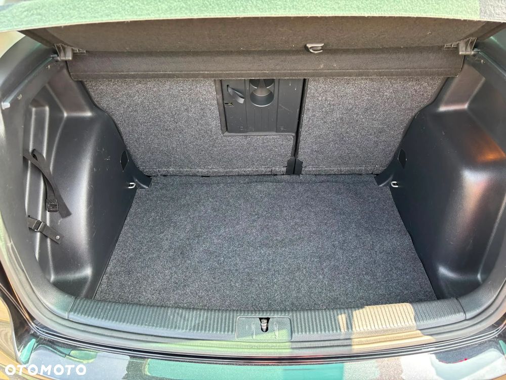 Volkswagen Golf Plus 1.6 TDI DPF MATCH - 14