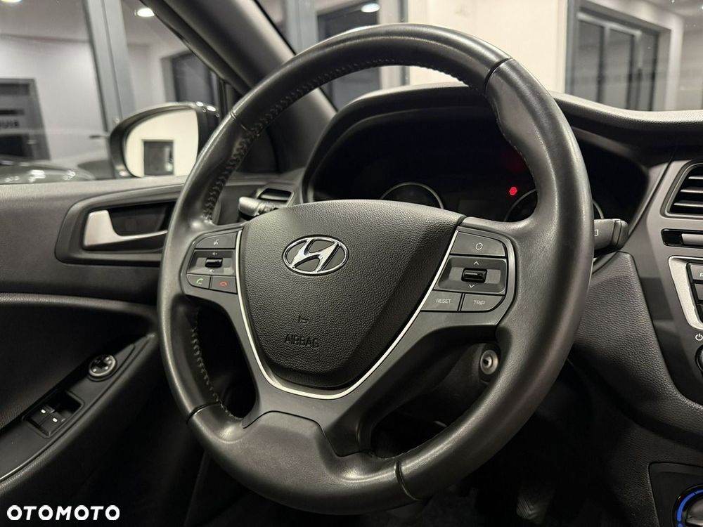 Hyundai i20 1.2 Elegant - 23