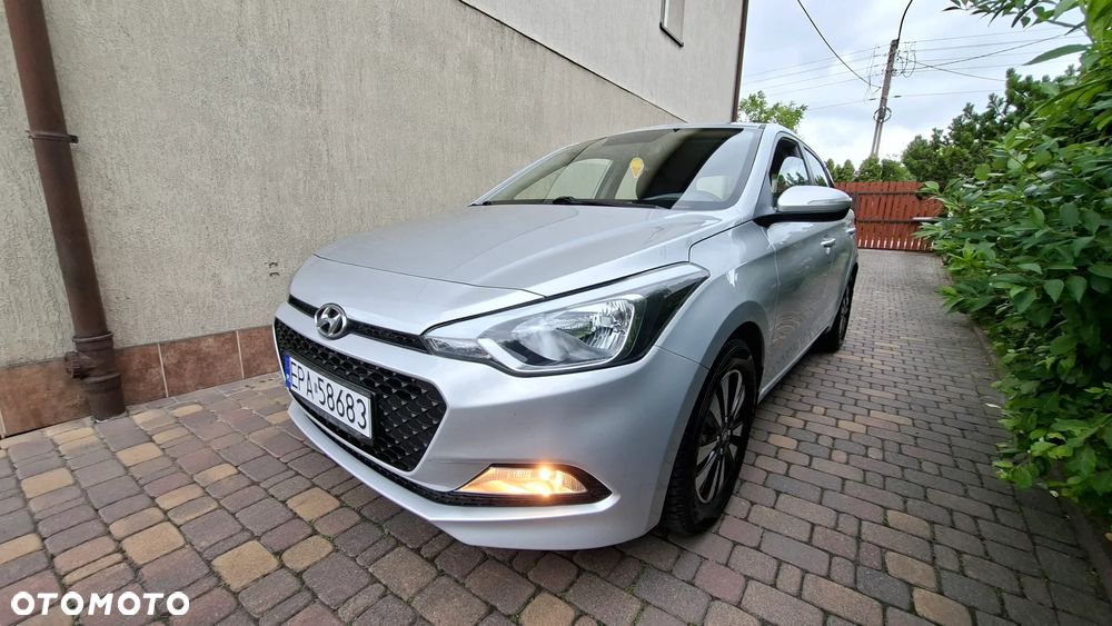 Hyundai i20 blue 1.2 - 2