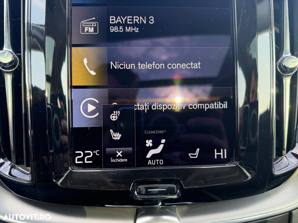 Volvo XC 60 T6 AWD AT PHEV Plus Dark - 13