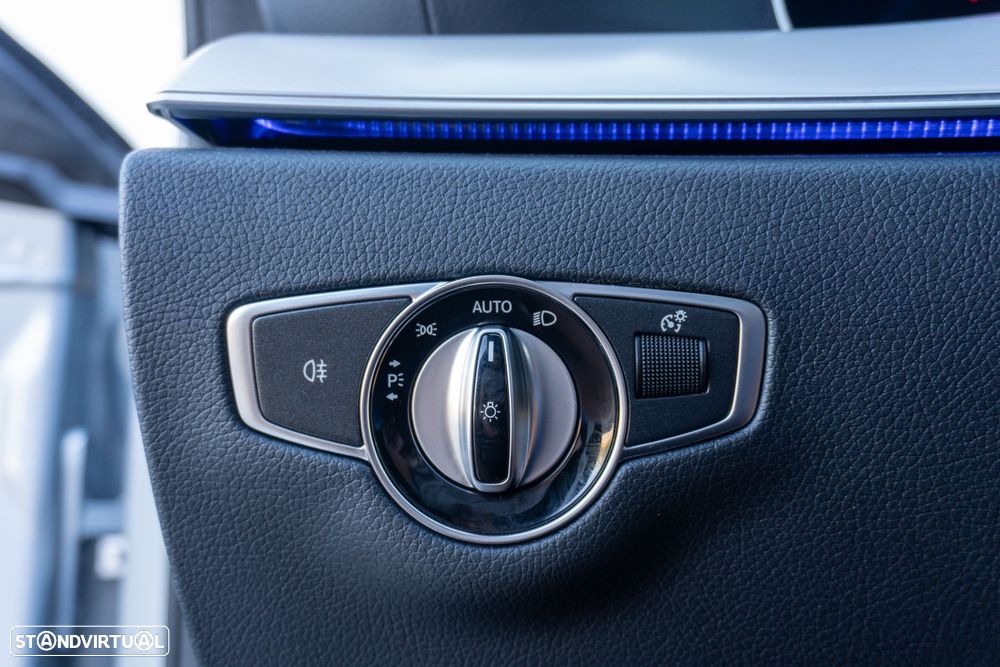 Mercedes-Benz E 300 e Station 9G-TRONIC AMG Line - 21