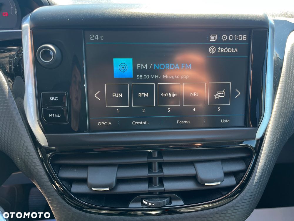 Peugeot 2008 PureTech 130 Allure - 18