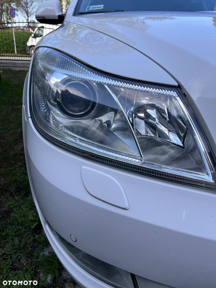 Skoda Octavia 2.0 TDI DPF Elegance - 8