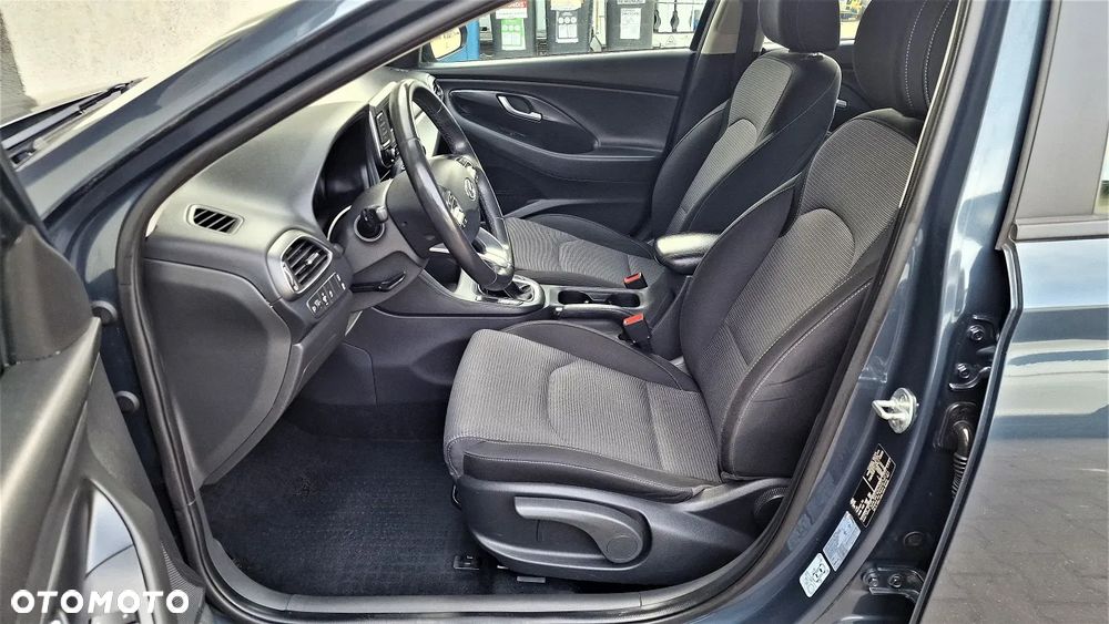 Hyundai i30 1.5 DPI Modern - 10