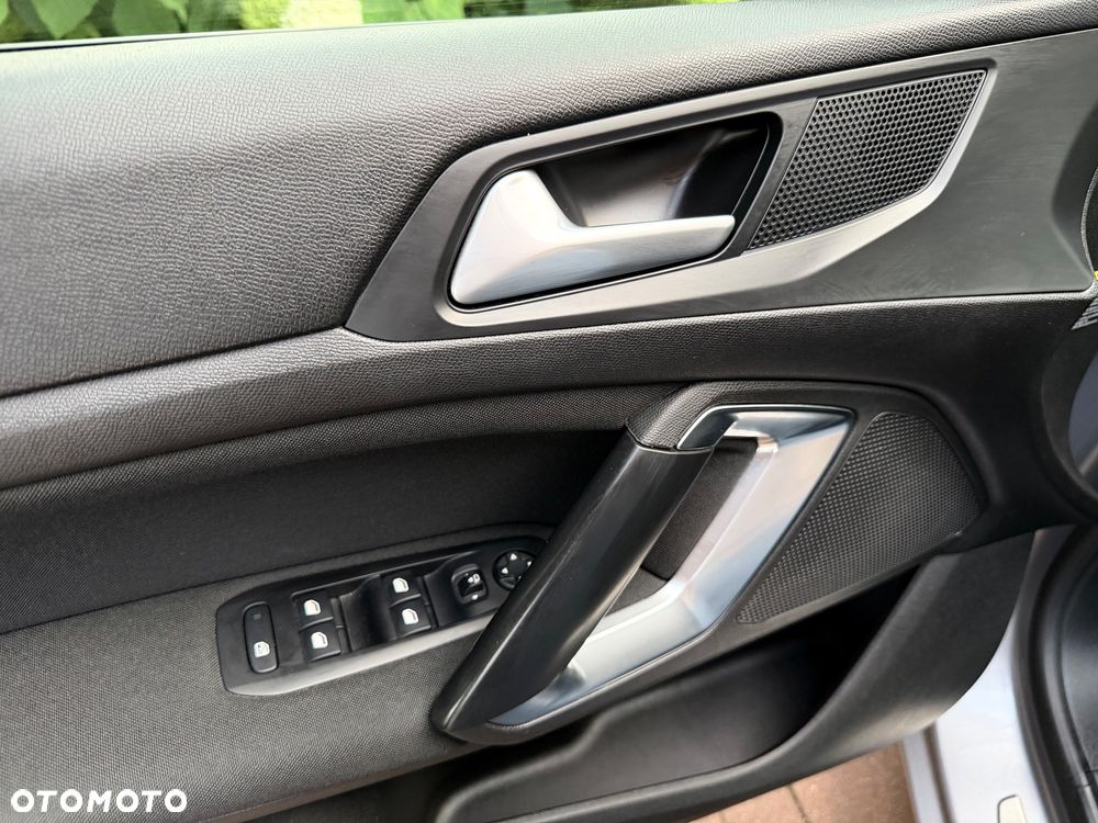 Peugeot 308 1.5 BlueHDi Allure Pack S&S EAT8 - 34