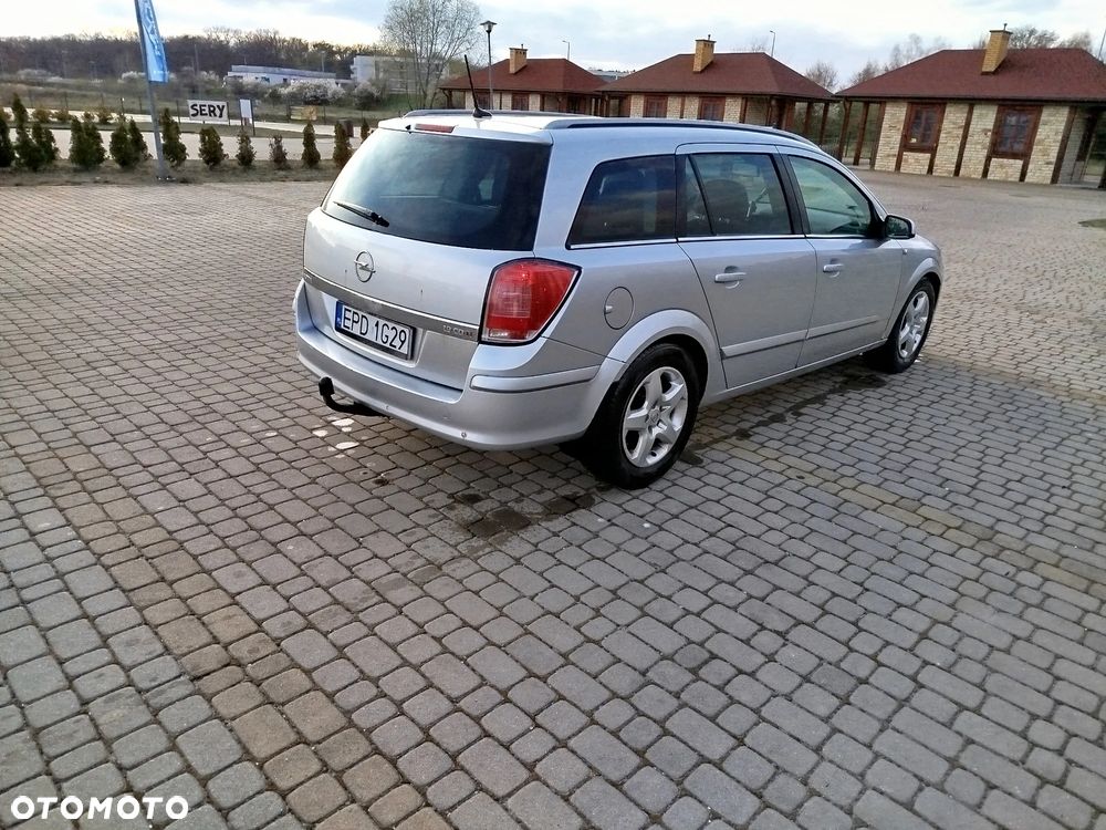 Opel Astra 1.9 CDTI Cosmo - 6