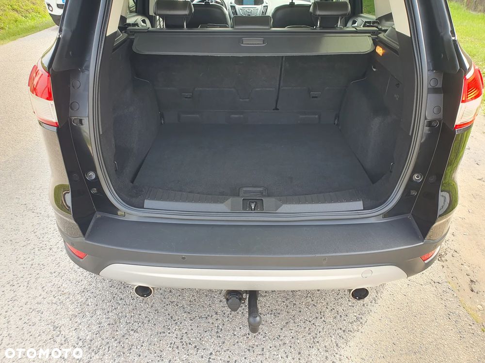 Ford Kuga 2.0 TDCi 2x4 Titanium - 25