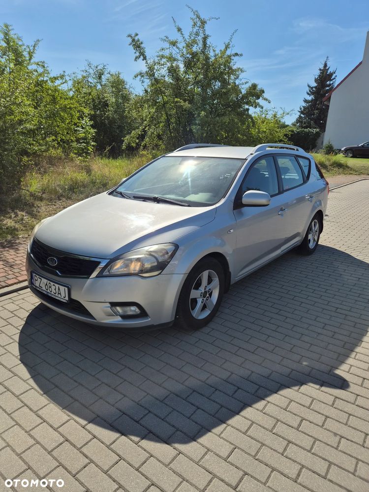Kia Ceed 1.6 Crdi Comfort + - 2