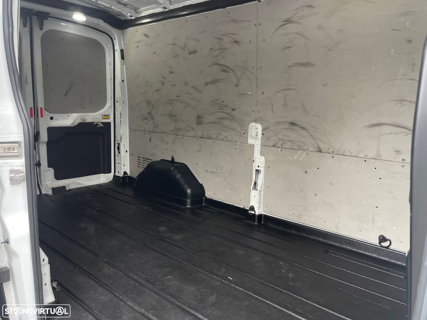 Ford Transit 2.0 TDCi L3H2 - 12