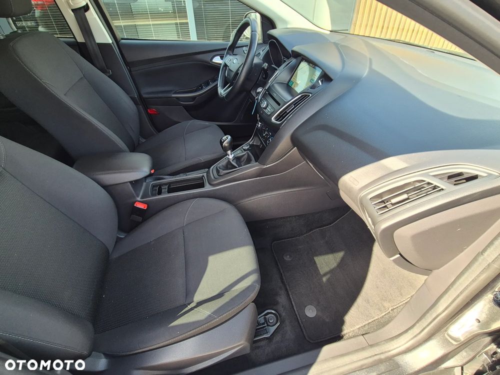Ford Focus 1.5 TDCi DPF Start-Stopp-System Business - 34
