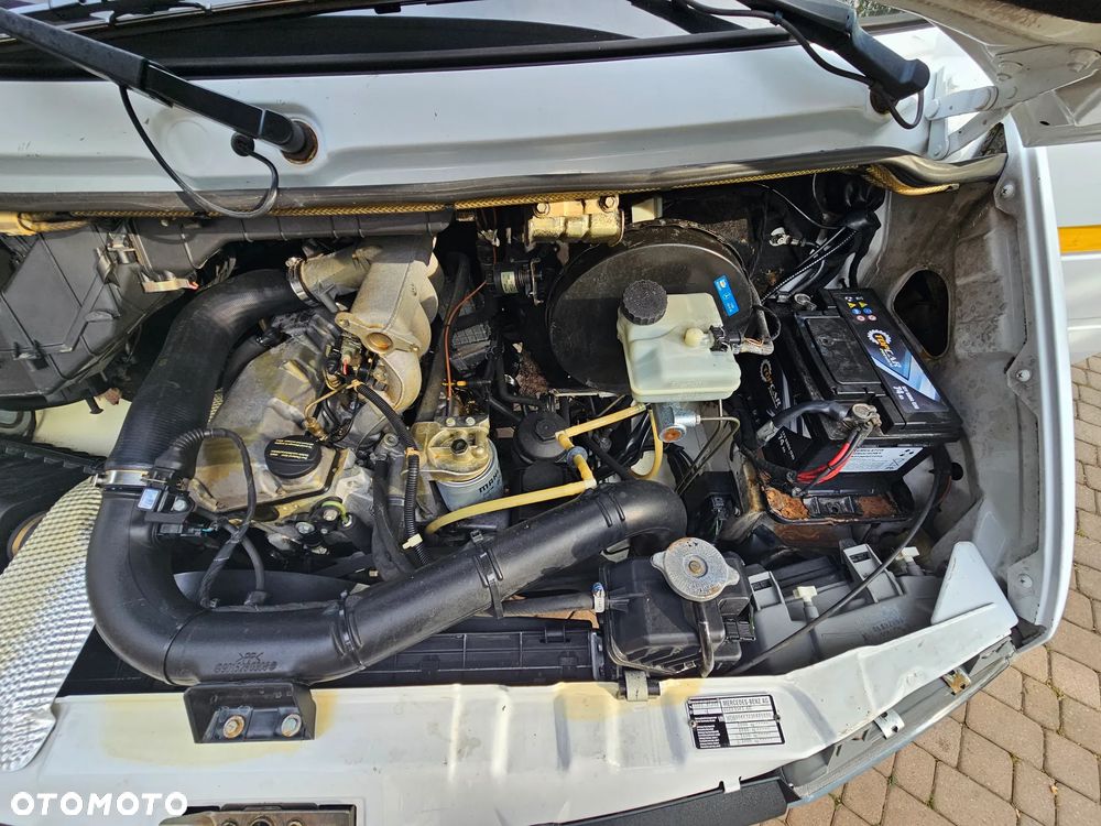 Mercedes-Benz Sprinter 412 D Kontener/Izoterma 3.70 M ! Bez Korozji ! - 20