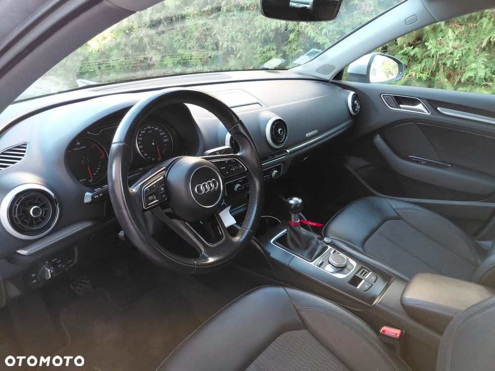 Audi A3 Sportback - 18